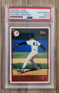 Mariano Rivera Signed 1997 Topps Card #256 Yankees MLB HOF Slabbed Auto PSA - Picture 1 of 1