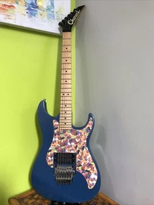 Charvel Gitarre - Infinity Blue, Floyd Rose - Hochleistungs E-Gitarre - Bild 1 von 23