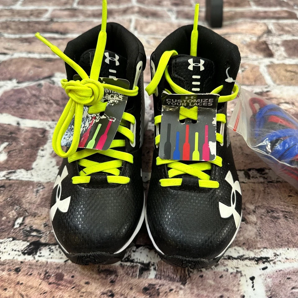 Botines de fútbol Under Armour para niños negros amarillos neón juveniles talla 10NIÑOS NUEVOS SIN CAJA Foto 1 de 4