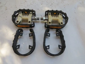 "VP JAULAS bmx DE COLECCIÓN JAULA NEGRA + 1/2" pedales con grietas en el cuerpo PARTES - Imagen 1 de 4