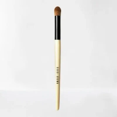 NUEVO BOBBI BROWN Cepillo de Retoque Cobertura Completa Tamaño Completo 100% Auténtico $37 + Precio de Venta sugerido por el fabricante Foto 1 de 2