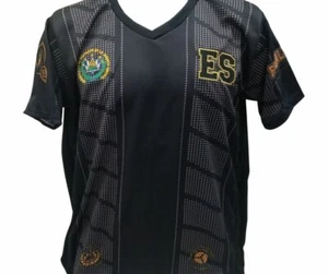 CAMISA NEGRA SELECCION DE EL SALVADOR CON EL LOGO "ES" Y ESCUDO BORDADO - Picture 1 of 24