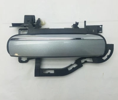 2005 2006 2007 2008 2009 2010 2011 AUDI A6 C6 - RIGHT EXTERIOR DOOR HANDLE - Image 1 of 4