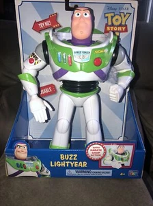 Figura Buzz Lightyear Toy Story 4 con Karate Chop Acción Thinkway Toys Disney - Imagen 1 de 4