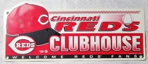 Cincinnati Reds Wincraft Clubhouse Sign 19" X 8" Welcome Reds Fans - Picture 1 of 2