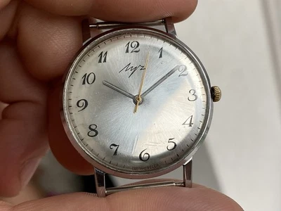 Vintage Watch Luch Slim Mechanical 23 jewels USSR Men's - Image 1 of 4