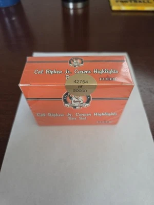JUEGO DE CAJA SELLADA CAL RIPKEN JR. 2001 FLEER CARRERAS DESTACADOS/50.000 Foto 1 de 4