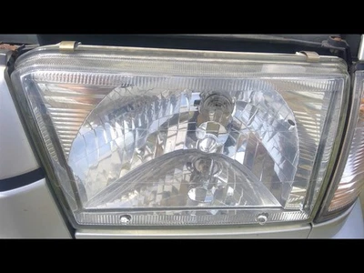 Faro conductor izquierdo Toyota 4Runner 1999-2002 Foto 1 de 4