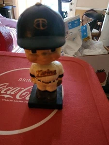 1960-61 MINNESOTA TWINS Bobble Head/Nodder Azul Base Cuadrada Japón MLB De Colección - Imagen 1 de 6