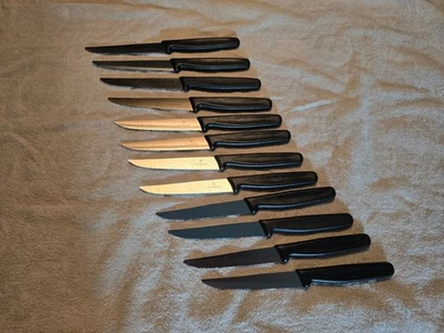 Victorinox Juego de 12 cuchillos para carne borde dentado hoja de 4,5 pulgadas 5.1233,20 Foto 1 de 4