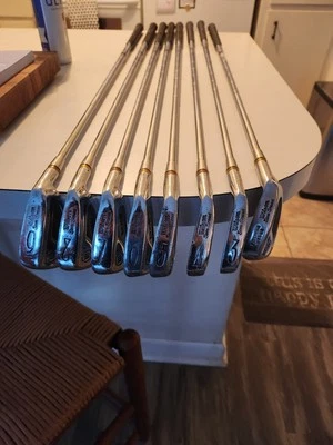 Wilson Sam Snead Blue Ridge Iron Set 8 Pc. 3-9 PW  Unilite Steel Shaft RH - Image 1 of 4