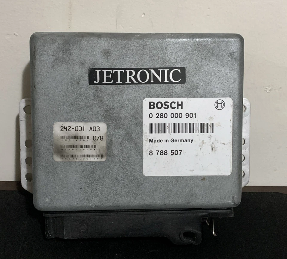 Computadora Saab 1991 900S 16 válvulas Jetronic Brain Box Bosch Part# 0280000901 Foto 1 de 4