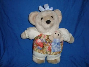 Hallmark Plush Mommy Teddy Bear W/ Baby in Pocket 10" - Imagen 1 de 4