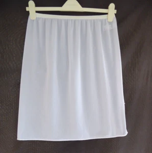 BHS vintage white half slip/petticoat Size 10 / 12 Label S14 - Picture 1 of 8