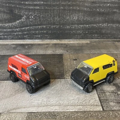 Lote vintage 1978 Tonka Toy amarelo e preto metal carga e paramédico 2 van 3,75” - Imagem 1 de 4