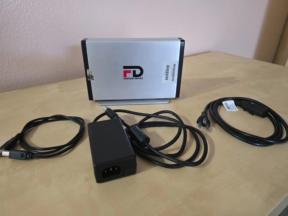 Fantom External Drive 250GB USB 2.0 Model TFDU25072 - Image 1 of 4