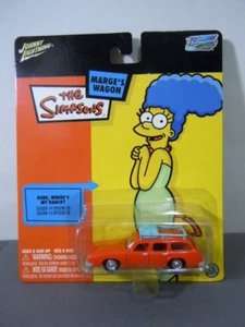 Johnny Lightning I Simpson MARGE'S STATION WAGON Auto pressofusa 1:64 MOC - Foto 1 di 3