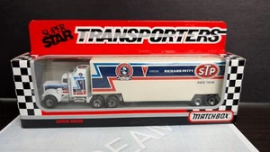1:87 #43 RICHARD PETTY STP TRANSPORTER HAULER MATCHBOX 1991 - Picture 1 of 8