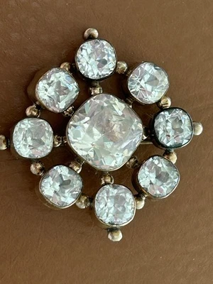 ANTIQUE/GEORGIAN 8-9K Rose/Yellow Gold Cushion Cut Paste Stones Brooch/pin 12.2g - Image 1 of 4