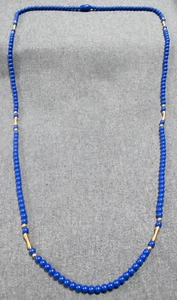 Collar largo vintage años 80 plástico azul y metal dorado - Imagen 1 de 11