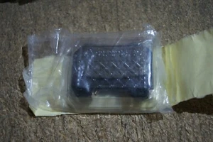 BMW GENUINE K1200LT R1200CL REAR BRAKE CALIPER PADS 34217680374 NOS - Picture 1 of 3