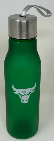 Vintage! Chicago BULLS NBA Green Stadium Give Away WATER BOTTLE Constellation Cover