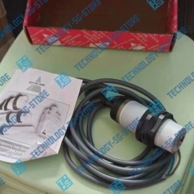 1PCS New Carlo Gavazzi EC3025TBAPL Proximity Switch - Image 1 of 2