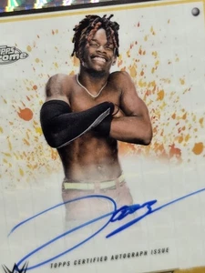 2025 Topps Chrome WWE - Je’Von Evans - Rifrattore geometrico autografo su scheda  - Foto 1 di 5