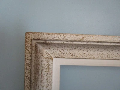 Cadre en bois  Mouluré ancien effet doré - Photo 1/4