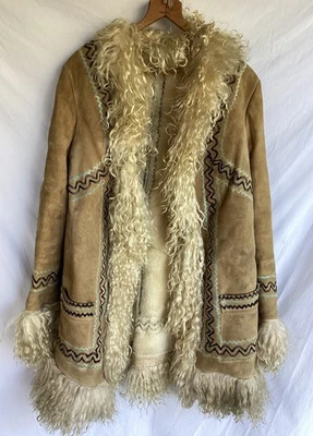 Abrigo Hippie Vintage Años 70 Gamuza Bordado 100% Piel de Oveja Piel de Oveja Talla M L Foto 1 de 4