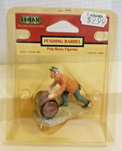 Figura Lemax Pushing Barrel Town Village Accesorio de Navidad #92846 RETIRADO 2001 - Imagen 1 de 2