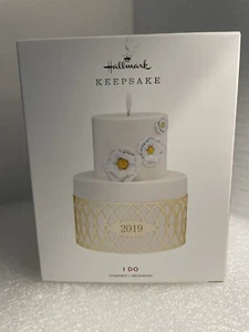 Hallmark "I Do" Keepsake Ornament Wedding Cake Porcelain & Metal NIB - Picture 1 of 6