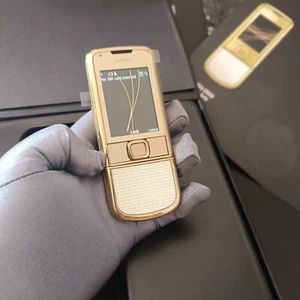 TELEFONO CELLULARE ORIGINALE NOKIA 8800 ORO ARTE DIAMANTI 8800e-1 4 GB RM-233 SBLOCCATO - Foto 1 di 23