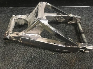 2001 Suzuki GSXR 750 K1 Swingarm USED OEM ROUGH Condition 61000-35F00 - Picture 1 of 6