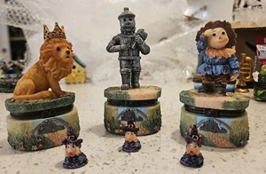 3 Wizard Of Oz Trinket Boxes 2002 Hinged With Trinkets Lion, Scarecrow & Tin Man - Picture 1 of 8