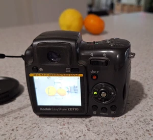 KODAK EasyShare ZD710 10x Zoom 7.1 MP Digital Camera Optical 2000s WORKS - Picture 1 of 12