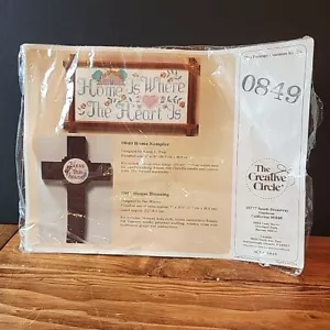 Kit ricamo The Creative Circle Home Sampler #0849 Karen L Paul 8" x 16" nuovo - Foto 1 di 7