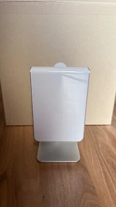 Ubiquiti UniFi 7 Professional Wall Access Point Wi-Fi 7 (U7-Pro-Wall) con supporto - Foto 1 di 6