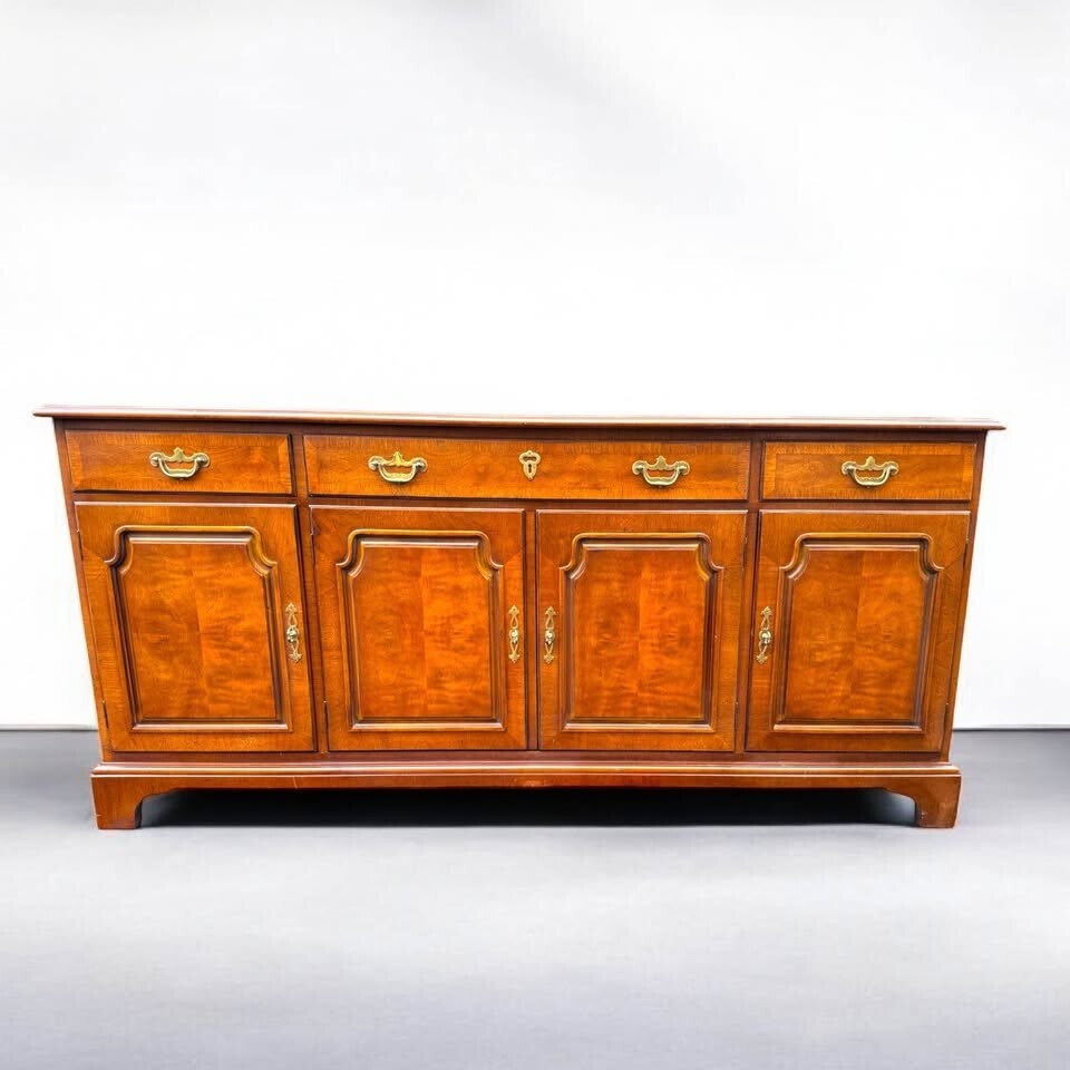 Henredon Traditional Home Furniture for sale | eBay Henredon Traditional Home Furniture for sale | eBay