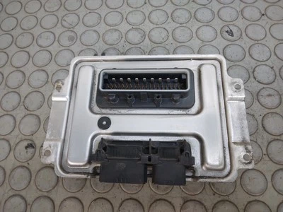 13320 Centralina motore Chrysler 300 C dal 2004 al 2011 cod p04692032aj - Immagine 1 di 4