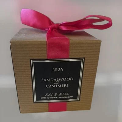 Velas Ella B COOL MOM #26 sándalo y cachemir soja 60+ horas quemadas nuevas en caja Foto 1 de 4