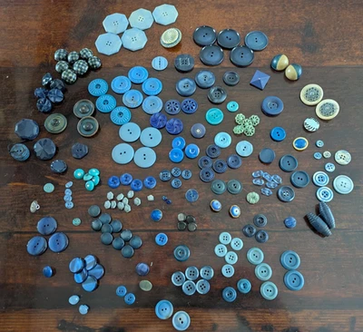 Lote De 200+ Botones Antiguos/Vintage Celuloide Baquelita? Trapeador de metal vidrio plástico Foto 1 de 4