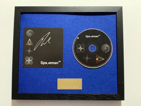 PERSONALLY SIGNED/AUTOGRAPHED NICK JONAS - SPACEMAN FRAMED CD PRESENTATION Cover