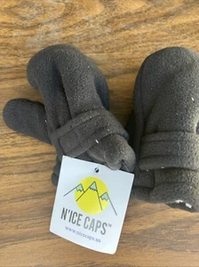 NICE CAPS Kids black mittens - Picture 1 of 2
