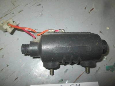 BOBINA DE ENCENDIDO YAMAHA OEM 2F3-82310-60-00 / 3Y6-82310-60-00 SE ADAPTA A MUCHOS 1978-1985 Foto 1 de 4
