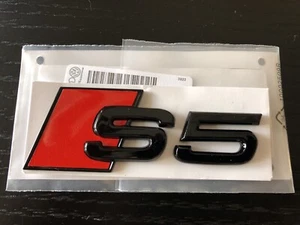 S5 Gloss Black Rear Boot Badge - Picture 1 of 2