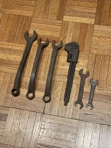 Lote de (6) llaves Ford Script vintage USA-M-01A-17017 - Imagen 1 de 9