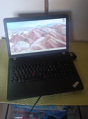 Lenovo ThinkPad E555 AMD A8-7100 8CORE AMD RADEON R5 8gb 128gb ssd m2 15,6" - Immagine 1 di 4