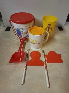 Lote de artículos vintage de McDonald's - Imagen 1 de 22