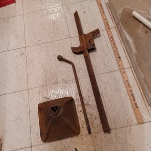 Juego de gatos de neumático Chevrolet pasajero piezas de colección OEM 1949 1950 1951 1952 - Imagen 1 de 4